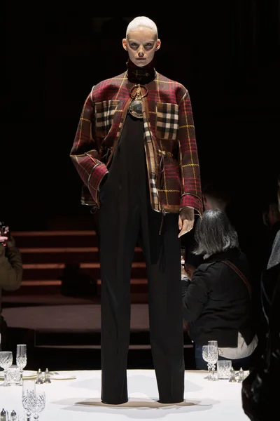 Look 36